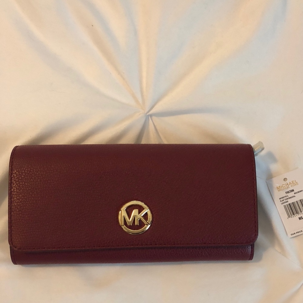 Brand New Michael Kors Fulton Wallet